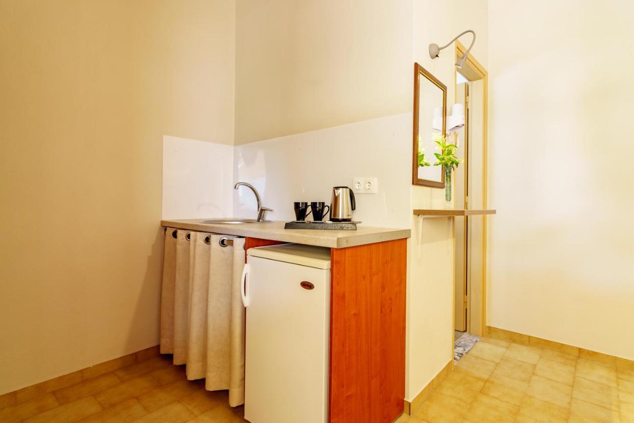 Irini Studios Скирос Екстериор снимка